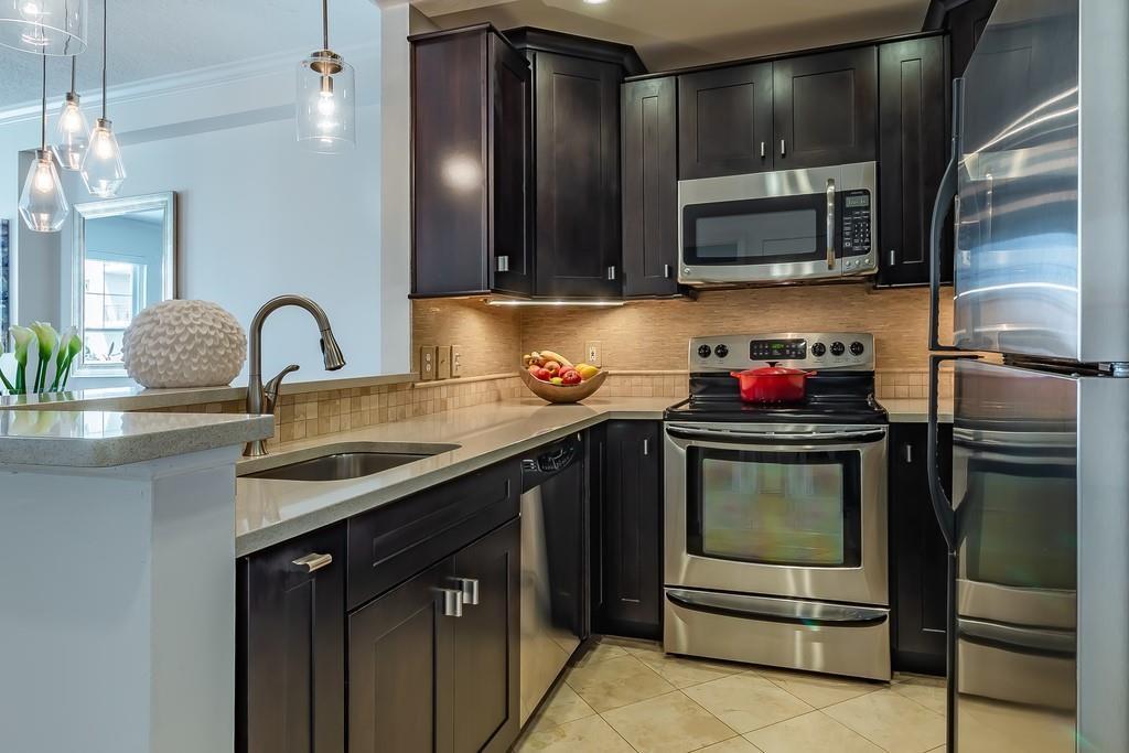 1101 Juniper Street NE 1012