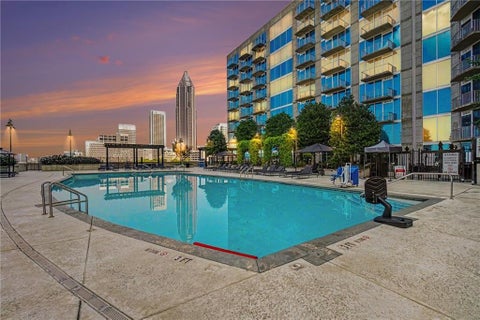 Condo For Sale - 400 W Peachtree Street #2609<br/> Atlanta, GA 30308