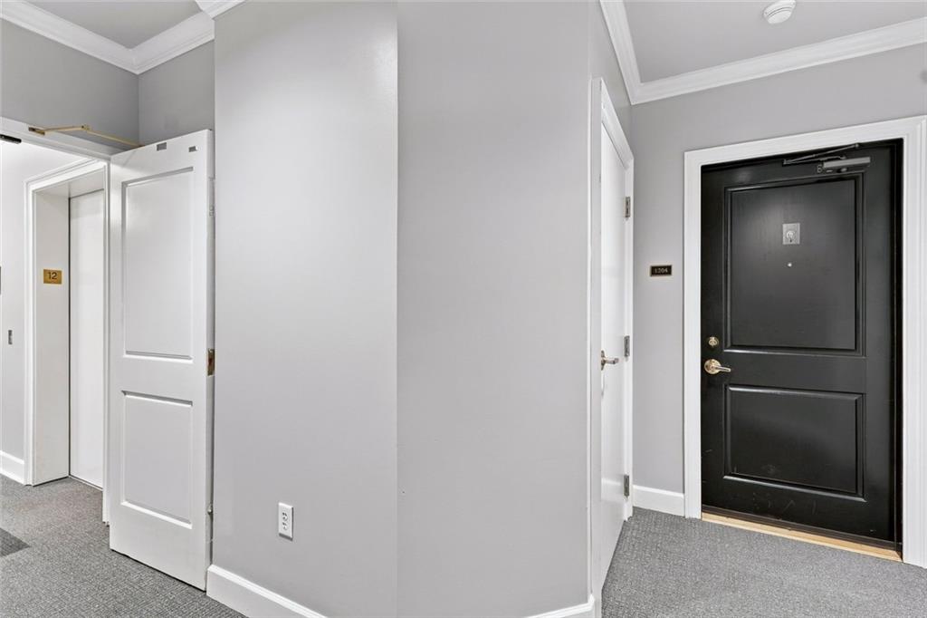 2828 Peachtree Road NW 1204