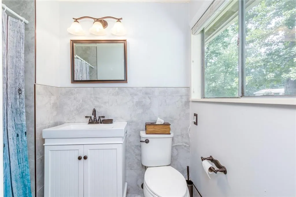 Atlanta, Georgia 30345, United States, 4 Bedrooms Bedrooms, ,2 BathroomsBathrooms,Residential,Active,195636