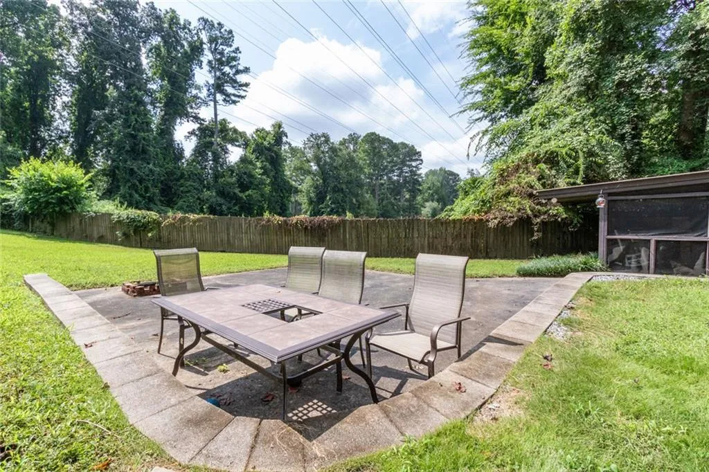 Atlanta, Georgia 30345, United States, 4 Bedrooms Bedrooms, ,2 BathroomsBathrooms,Residential,Active,195636