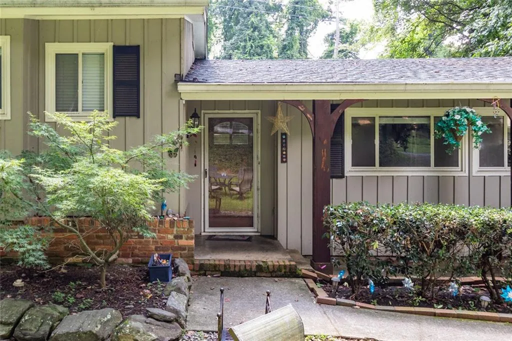 Atlanta, Georgia 30345, United States, 4 Bedrooms Bedrooms, ,2 BathroomsBathrooms,Residential,Active,195636