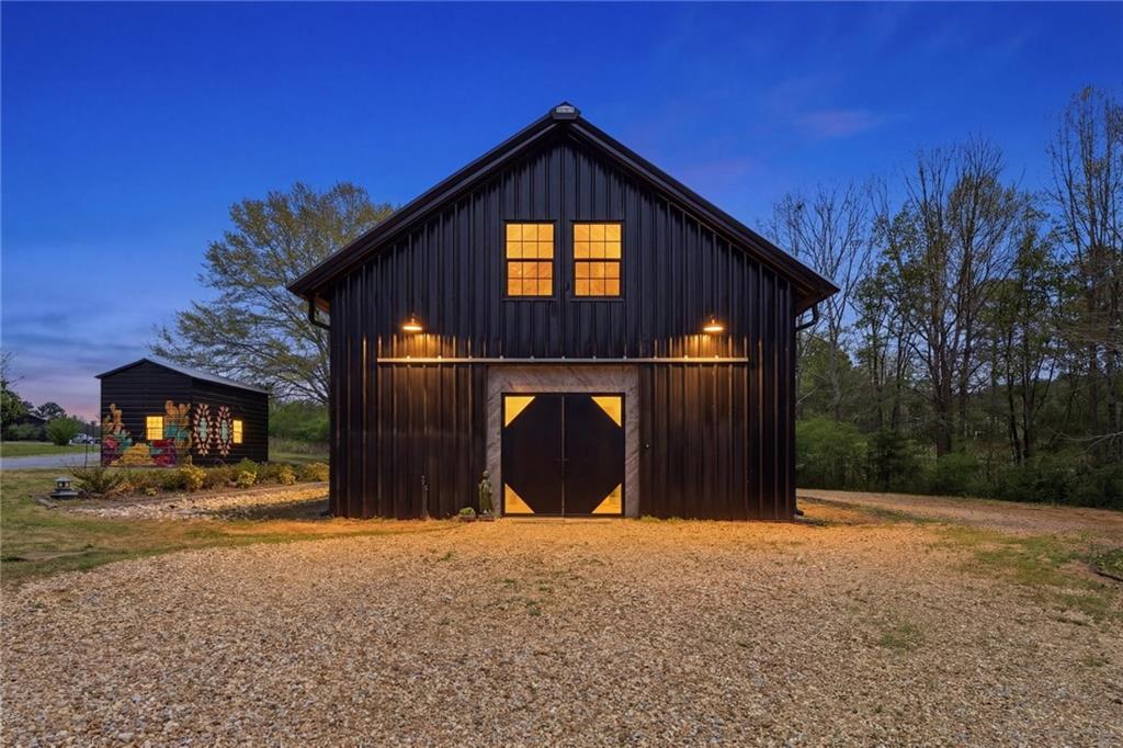 356 W Oak Grove Road NW