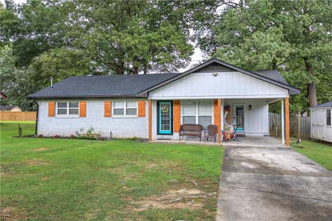 Photo of 17 Crosscreek Drive NW, Rome, GA 30165 (MLS # 7820367)