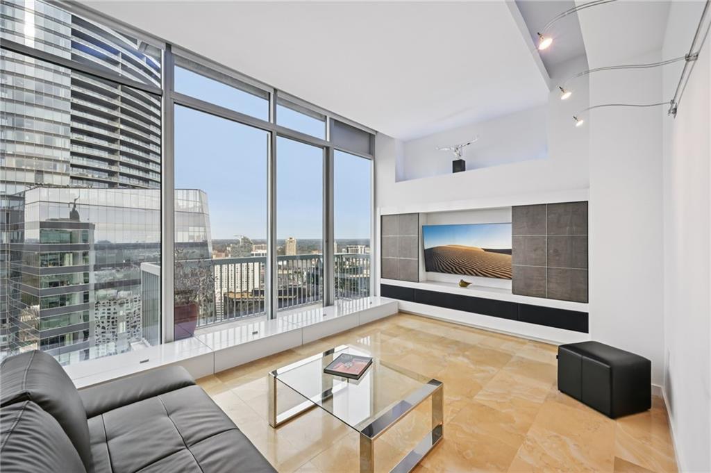 3324 Peachtree Road NE 3015