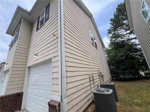 A home in Lithia Springs