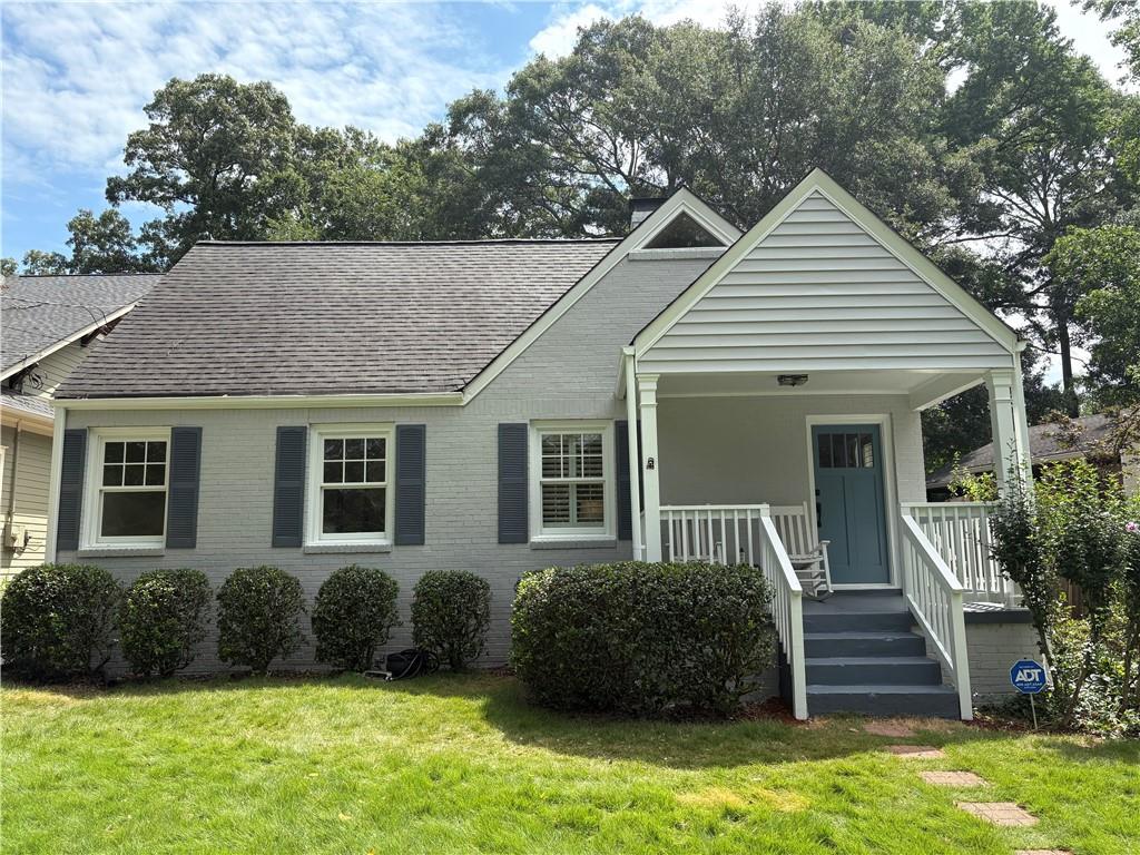 202 Mimosa Drive NE