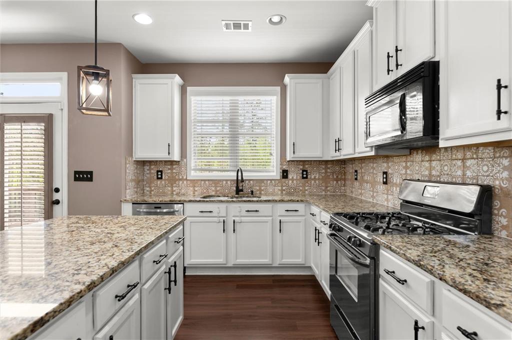 2238 Well Springs Drive, Buford, Georgia image 17