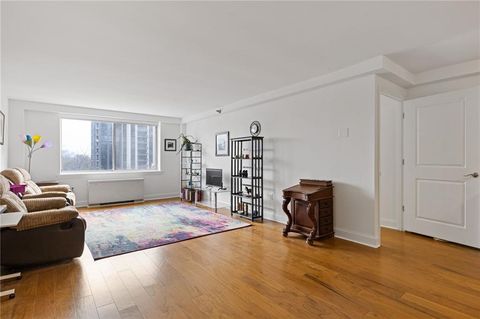 2479 Peachtree Road NE 402 Atlanta GA 30305