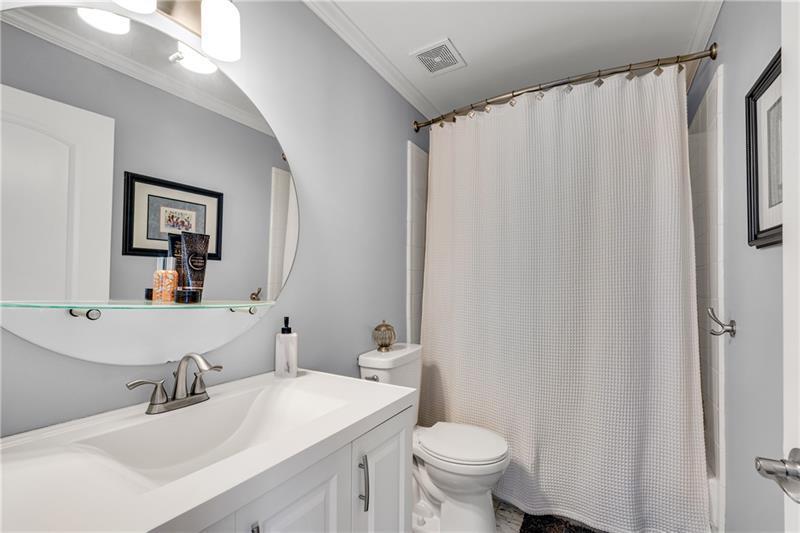 LAKEVIEW AT DUNWOODY SPRINGS - Residential