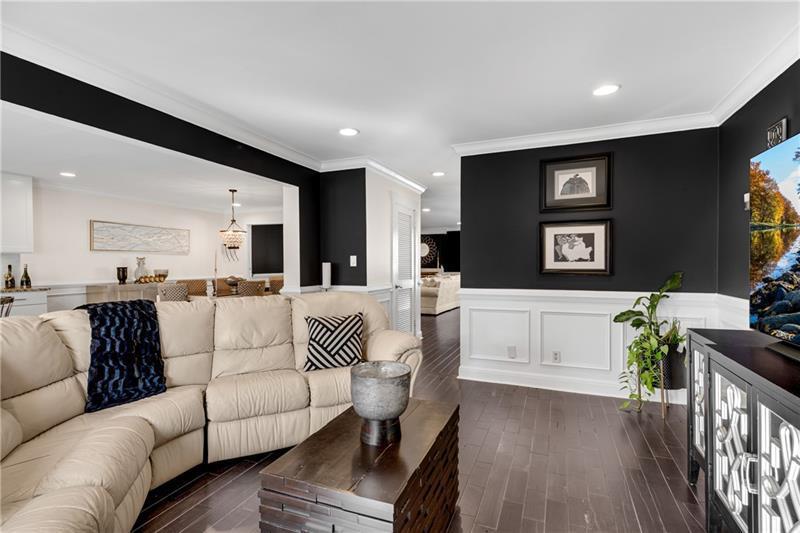 LAKEVIEW AT DUNWOODY SPRINGS - Residential