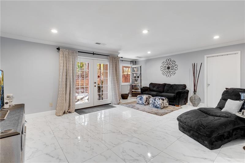 LAKEVIEW AT DUNWOODY SPRINGS - Residential