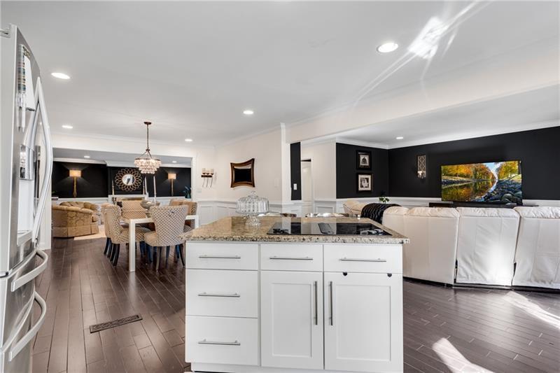 LAKEVIEW AT DUNWOODY SPRINGS - Residential