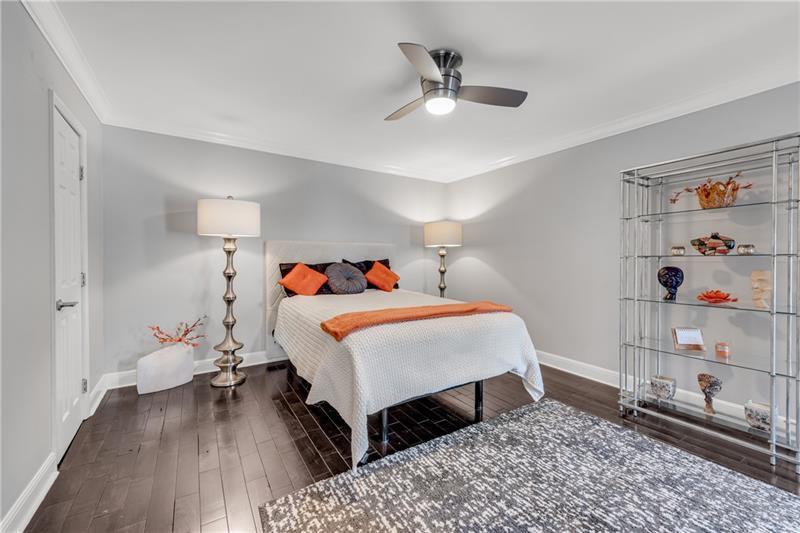 LAKEVIEW AT DUNWOODY SPRINGS - Residential