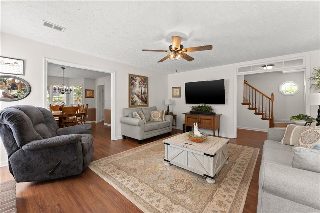 3202 Summit Glen Drive