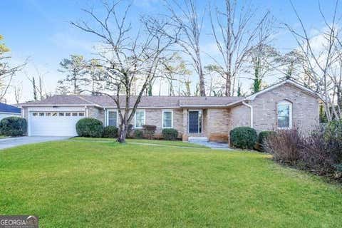 Homes For Sale - 282 Somerset Court<br/> Lawrenceville, GA 30044