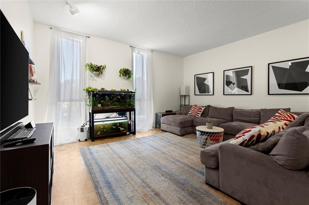 3060 Pharr Court 313