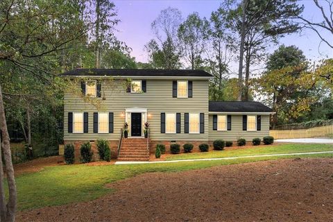 2811 Georgian Terrace Marietta GA 30068