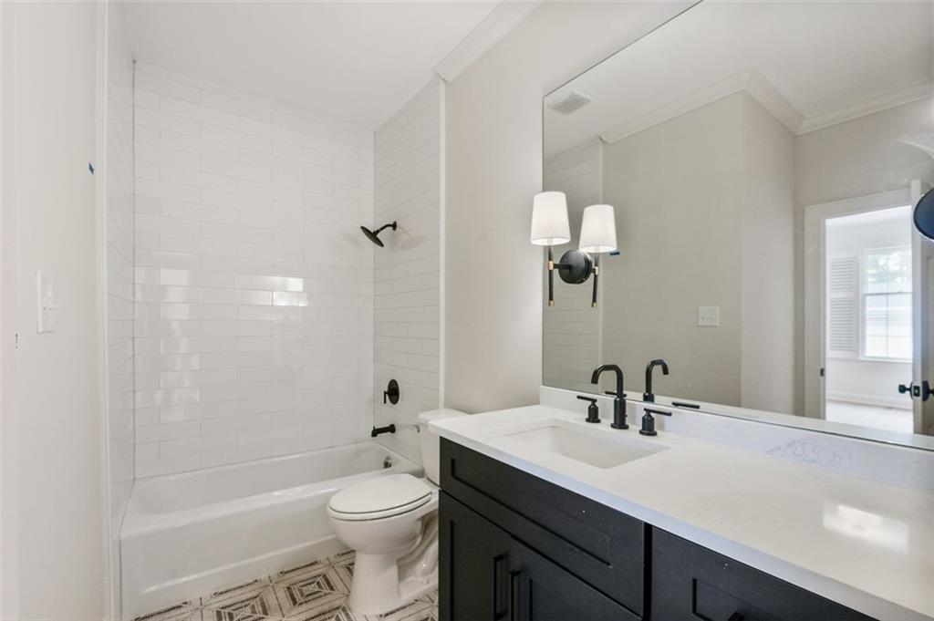 609 Pinetree Drive, Decatur, Georgia image 7