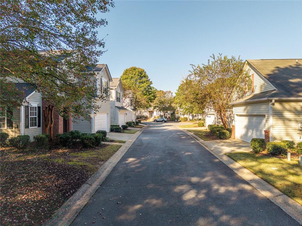 610 W Oaks Drive