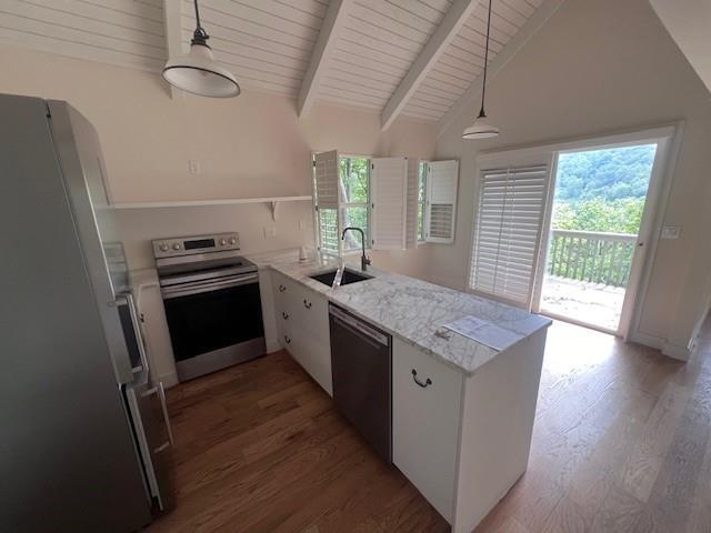 1770 Valley View Drive S