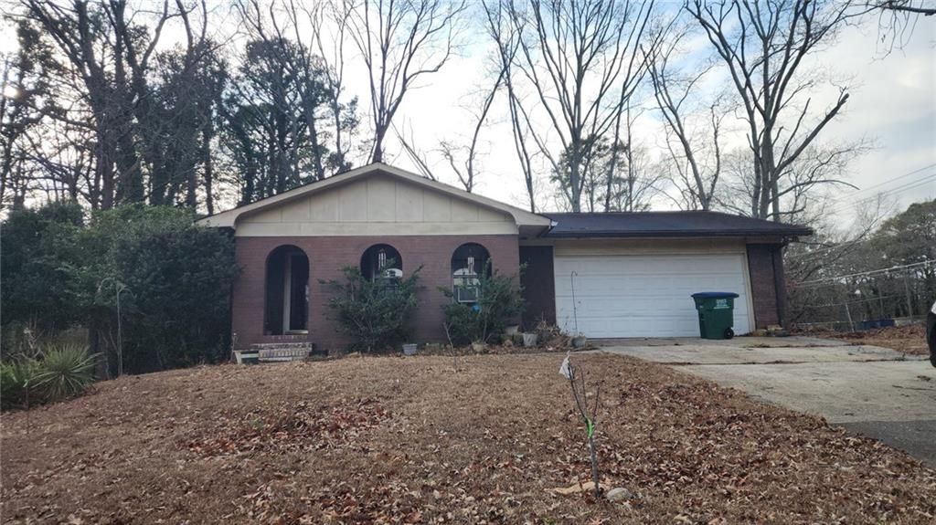 Photo of 6187 Thornhedge Drive, Riverdale, GA 30296 (MLS # 7727406)