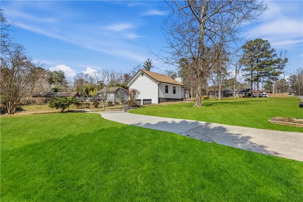 2860 Powder Horn Trail SW