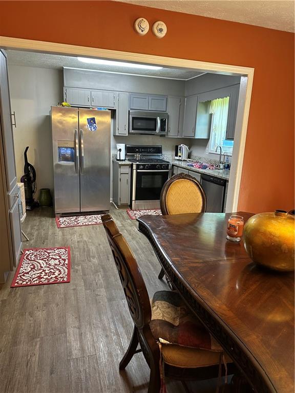 726 SHORELINE Trail SE