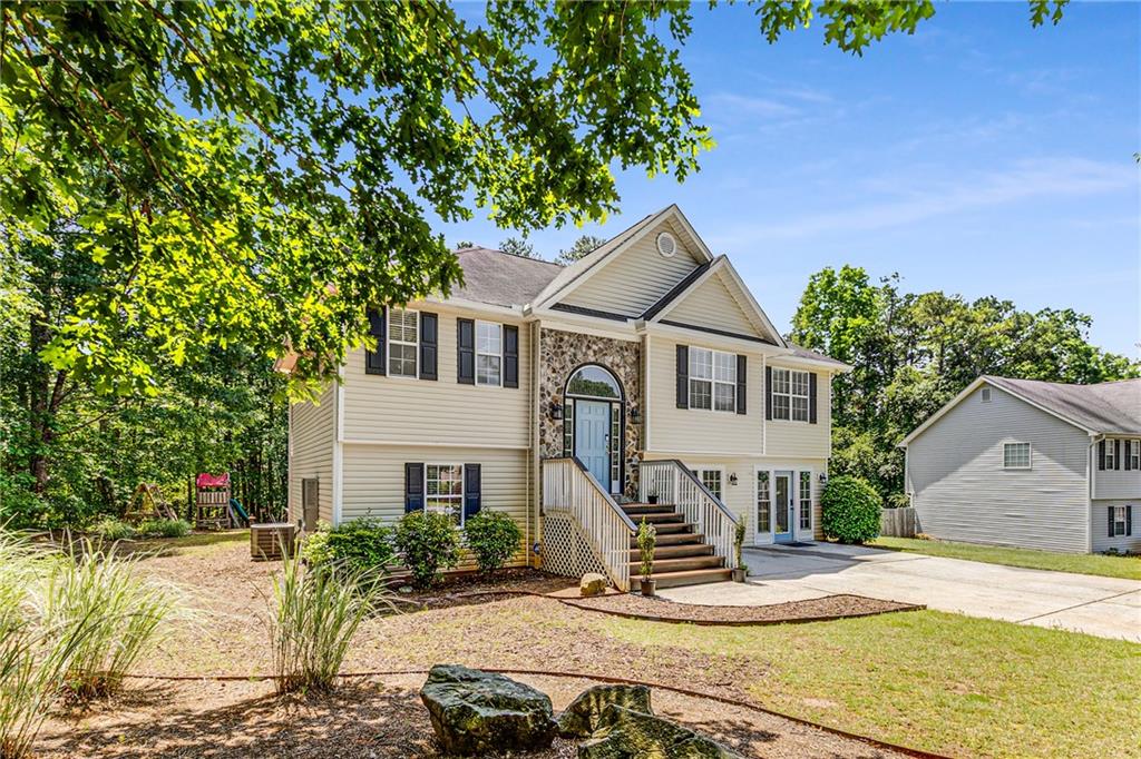3835 Annandale Lane, Suwanee, Georgia image 3