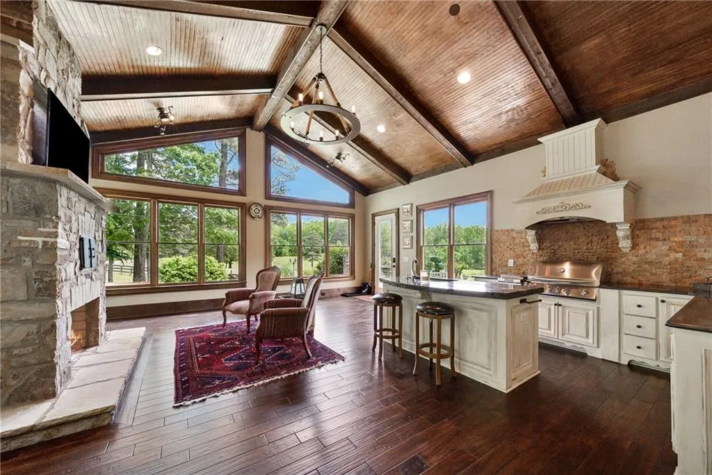 Alpharetta, Georgia 30004, United States, 6 Bedrooms Bedrooms, ,9 BathroomsBathrooms,Residential,Active,125431