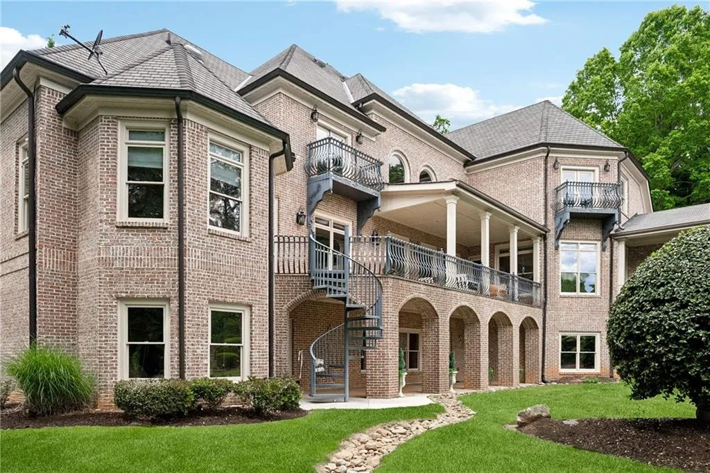 Alpharetta, Georgia 30004, United States, 6 Bedrooms Bedrooms, ,9 BathroomsBathrooms,Residential,Active,125431