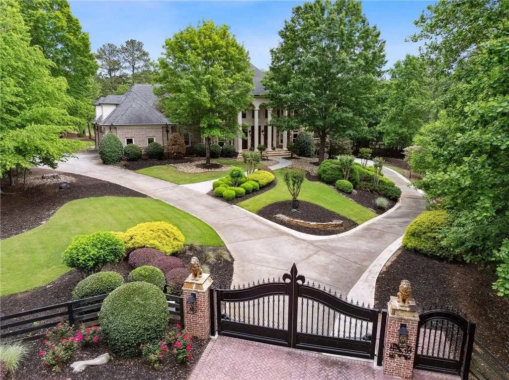 Alpharetta, Georgia 30004, United States, 6 Bedrooms Bedrooms, ,9 BathroomsBathrooms,Residential,Active,125431