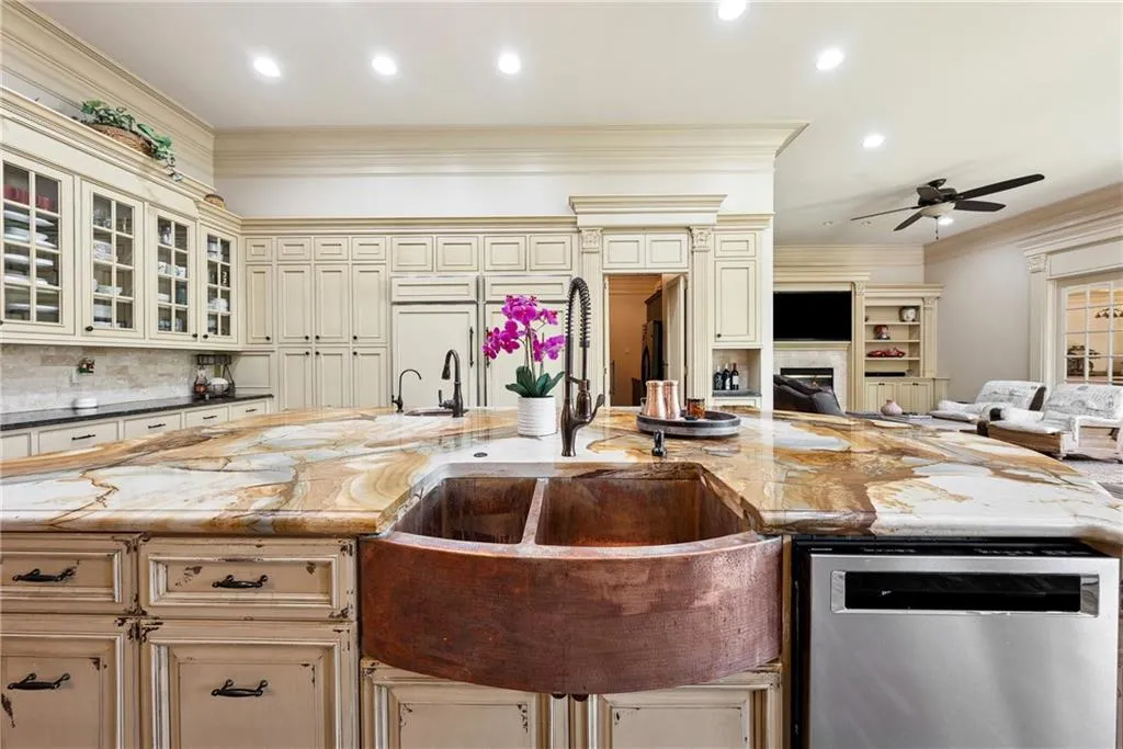 Alpharetta, Georgia 30004, United States, 6 Bedrooms Bedrooms, ,9 BathroomsBathrooms,Residential,Active,125431