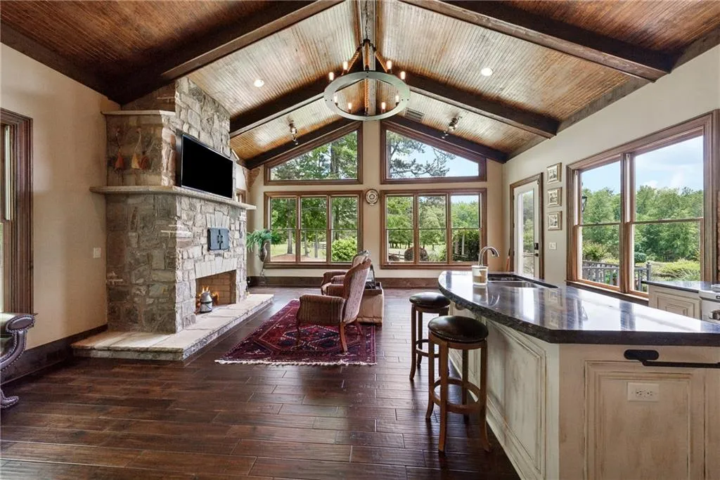 Alpharetta, Georgia 30004, United States, 6 Bedrooms Bedrooms, ,9 BathroomsBathrooms,Residential,Active,125431