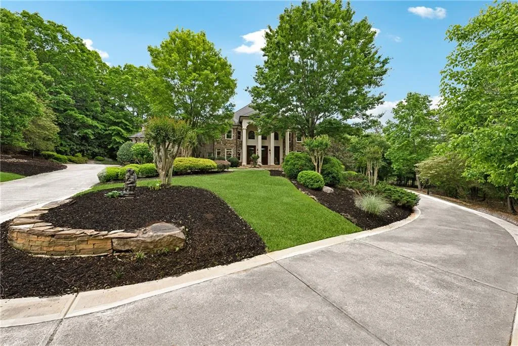 Alpharetta, Georgia 30004, United States, 6 Bedrooms Bedrooms, ,9 BathroomsBathrooms,Residential,Active,125431