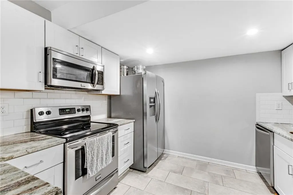 Atlanta, Georgia 30329, United States, ,Commercial,Active,48530