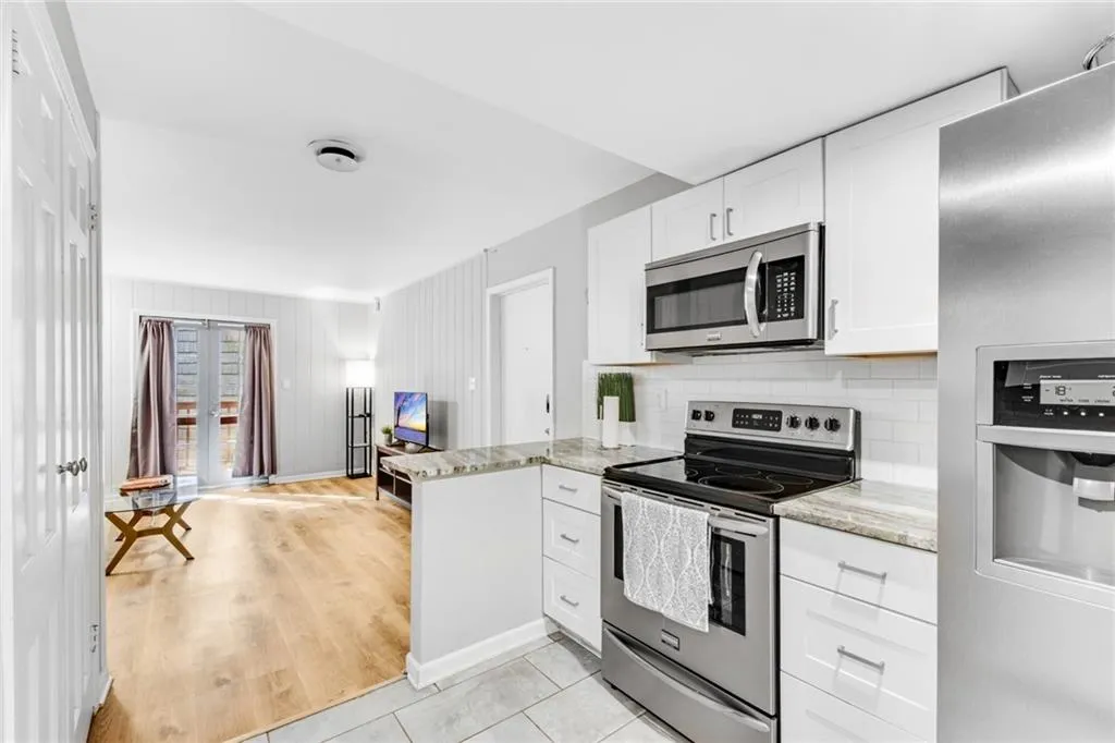 Atlanta, Georgia 30329, United States, ,Commercial,Active,48530