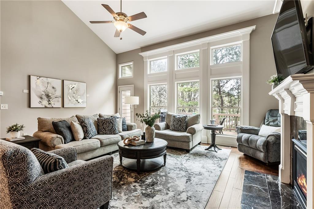 10449 Park Walk Point