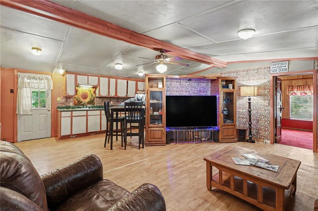 564 Cedar Creek Road NW Road