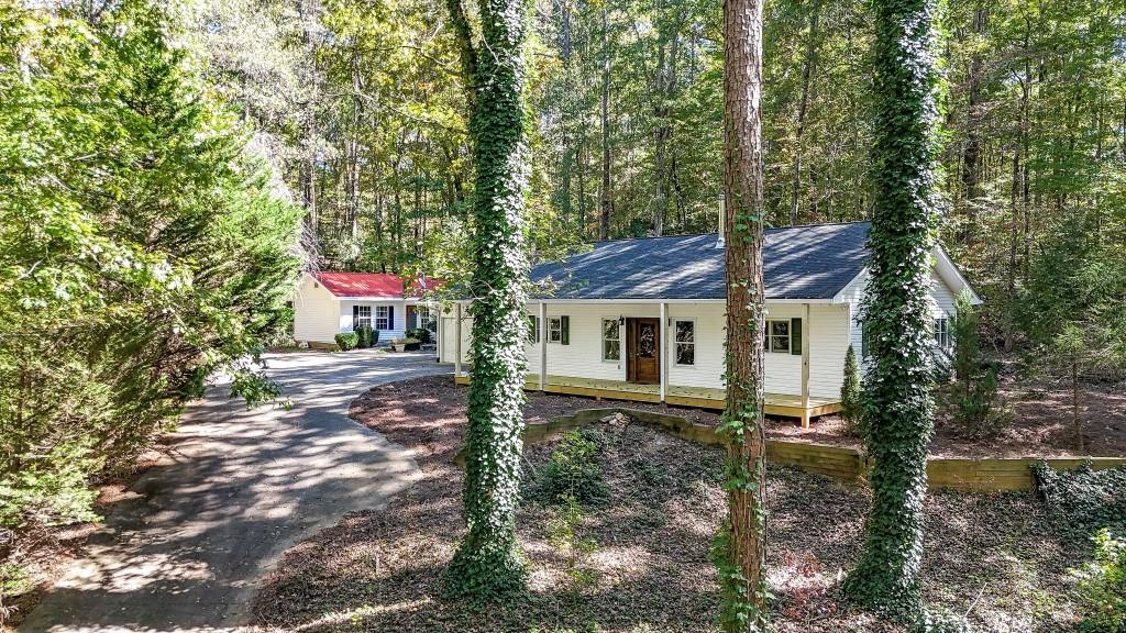 438 E Price Creek Road
