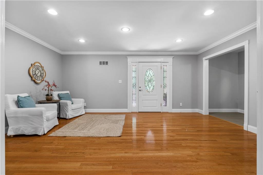 3755 Ashwood Drive SE