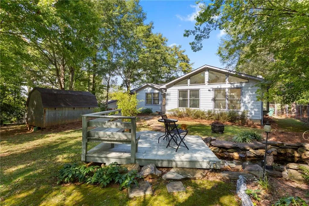 Smyrna, Georgia 30080, United States, 3 Bedrooms Bedrooms, ,3 BathroomsBathrooms,Residential,Pending,38561