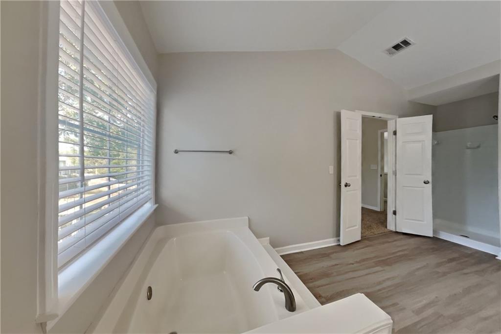 Regency at Kingsgate - Residential Lease