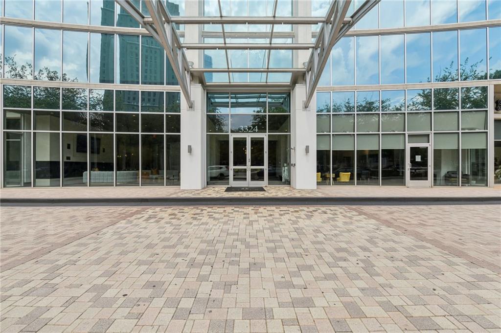 3324 Peachtree Road NE 1518