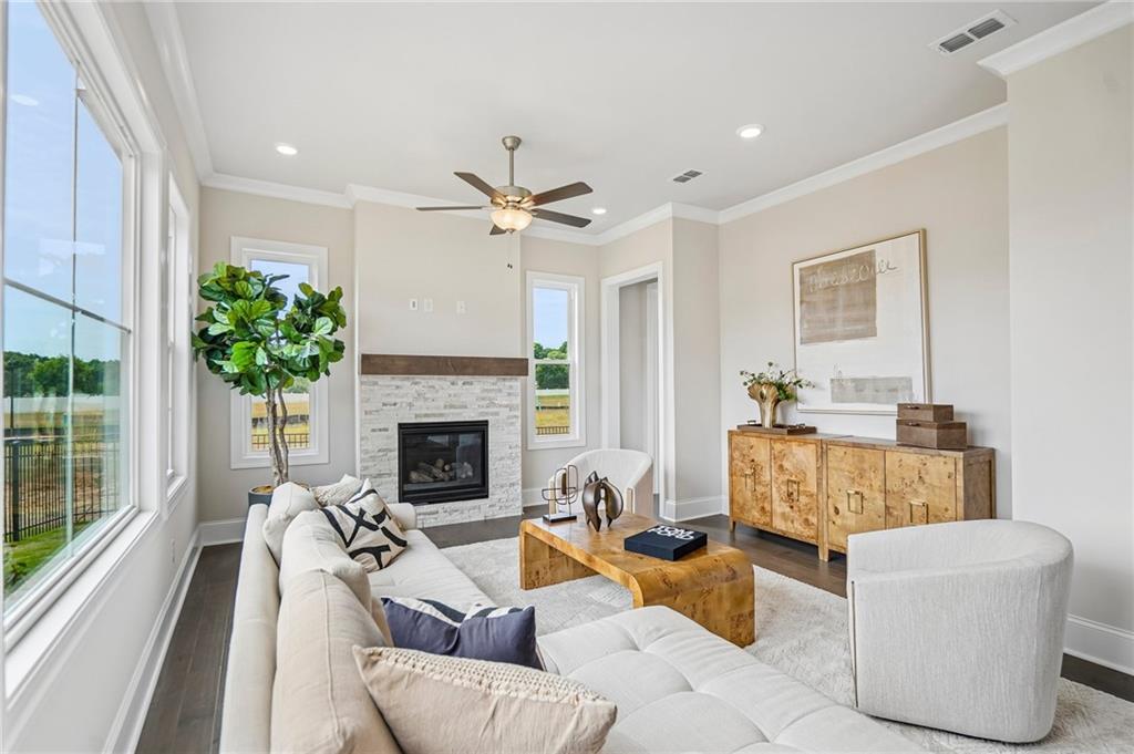 653 Beechwood Way