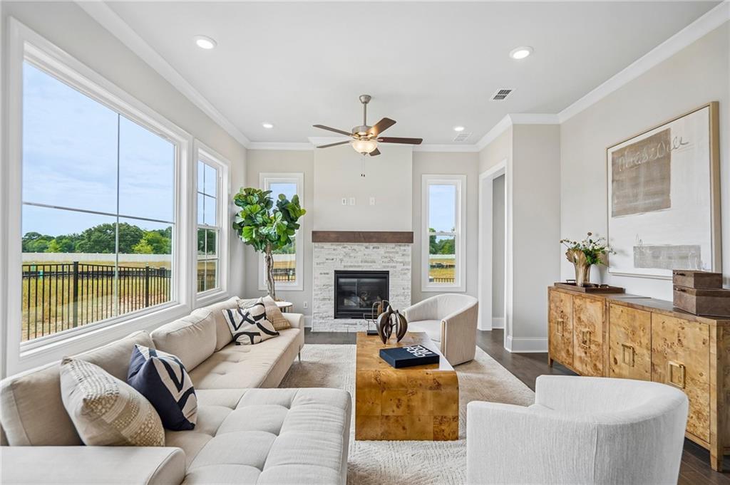 653 Beechwood Way