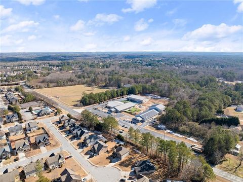 A home in Dacula