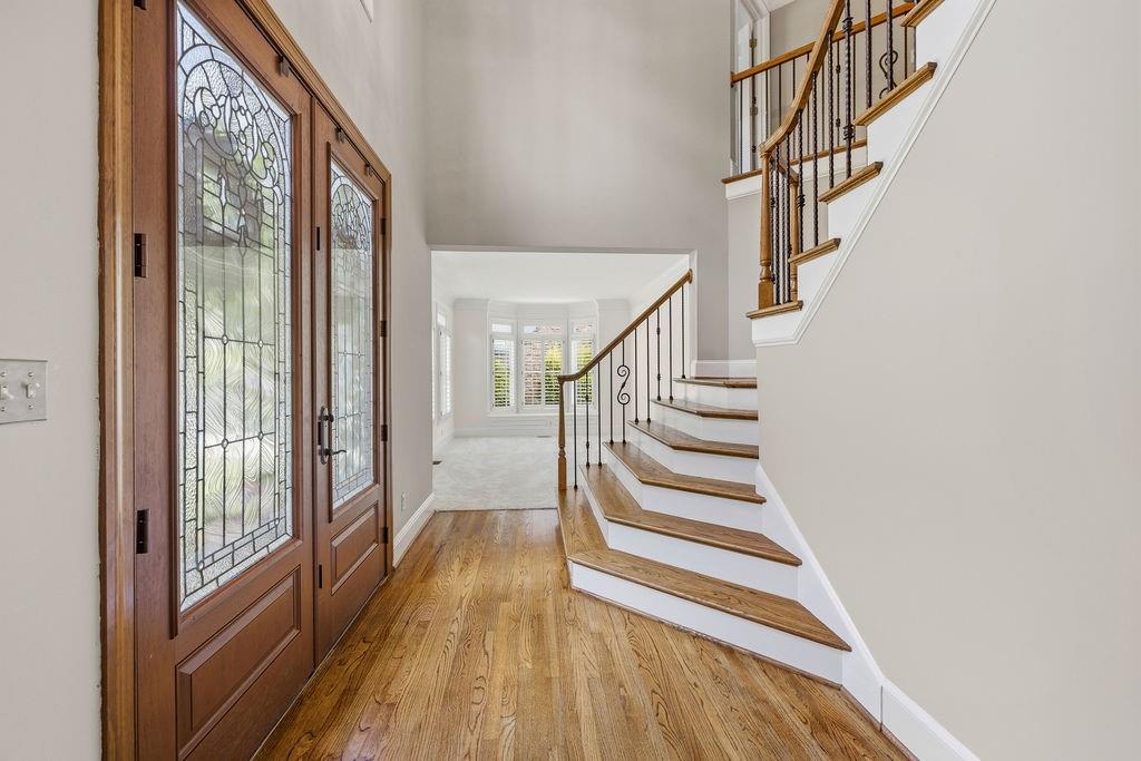 5343 Lake View Club