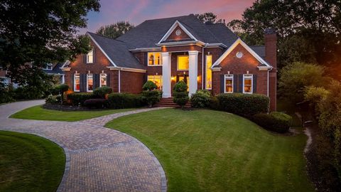 Single Family Residence in Johns Creek GA 12140 Meadows Lane 9.jpg