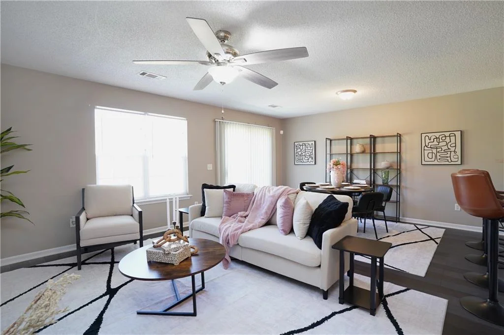 5338 Creekview Lane